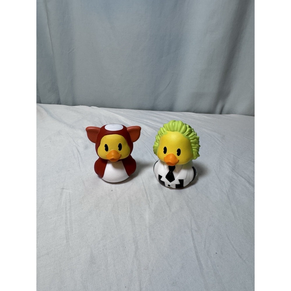Warner Bros Halloween Rubber Ducks Beetlejuice Gremlins Gizmo Decor 3in